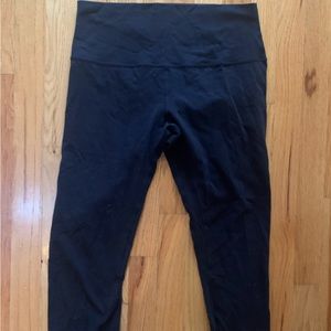 Gapfit Blackout  Capri Legging